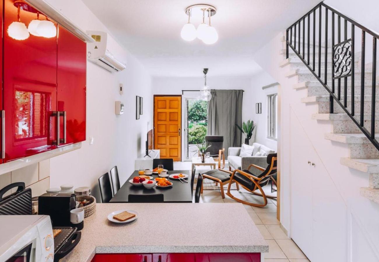 Ferienwohnung H&O Royal Townhouse In Center Paphos Exterior foto